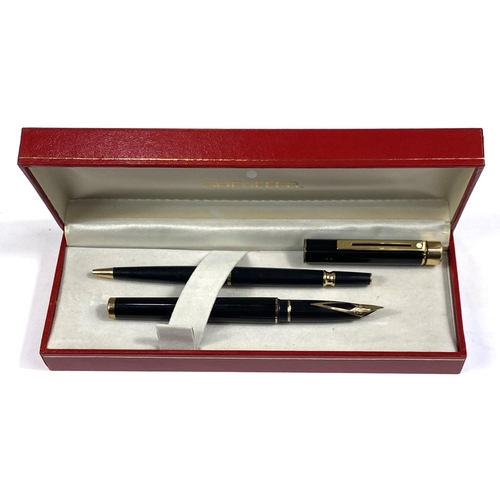 185A - A Modern boxed Sheaffer fountain pen, Watermans fountain pen etc