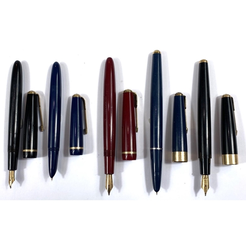 189 - Five various vintage Parker fountain pens, various models