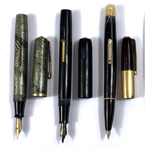 190 - A collection of six various vintage fountain pens, opalescent and other cases, various makes