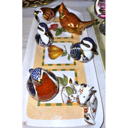 530 - A collection of 6 Royal Crown Derby birds and animals