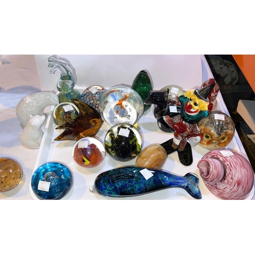 546 - A Murano clown; a selection of paperweights, 19 approx.