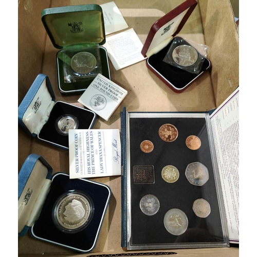 331 - A selection of GB cased proof coins: 1985 proof set, 1981 silver proof crown, 1985 silver proof poun... 