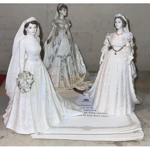 583B - Coalport: Three limited edition figures 'The Queen' 3130/7500, 'Queen Mary' No 61/3500, 'Queen Victo... 