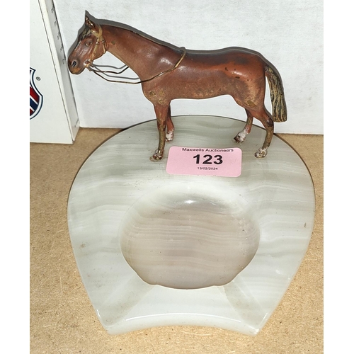 123 - An Asprey of London style ashtray with cold painted bronze horse on onyx base (small marks to rear)