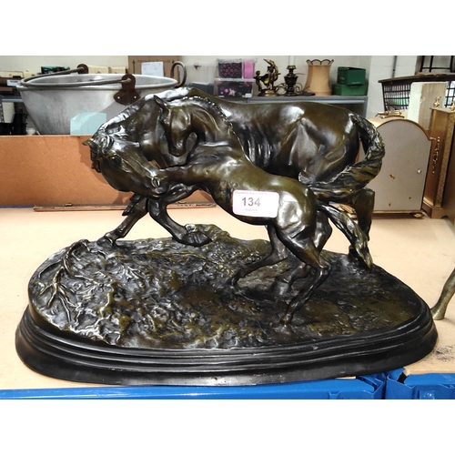 134 - P.J. Mene: a bronze sculpture depicting horse and foal, impressed, signed, length 42cm