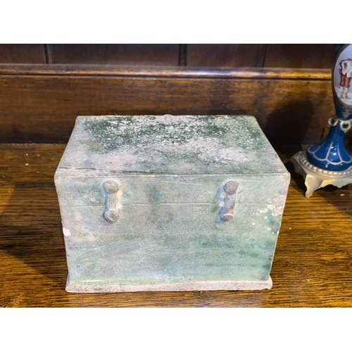 515 - An unusual Chinese stoneware paperweight in the form of a chest with oxidized colouration, 14x10cm