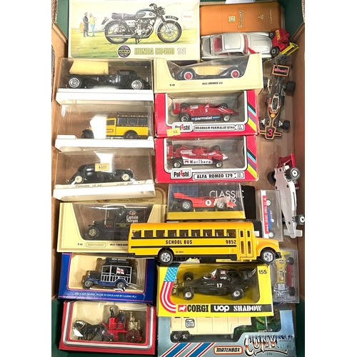 309 - A collection of mainly boxed diecast vehicles including Polistil, Solido etc