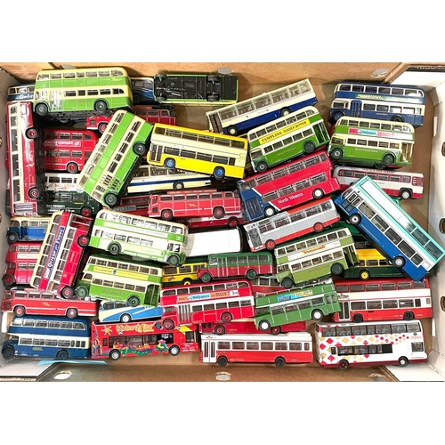 326 - A large collection of loose Diecast buses.