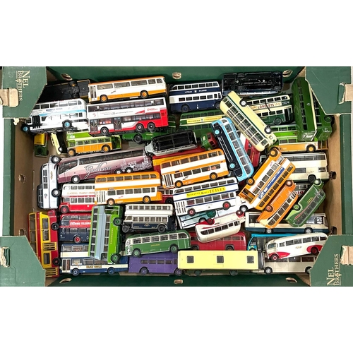 326 - A large collection of loose Diecast buses.