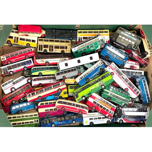 329 - A large collection of loose Diecast buses.