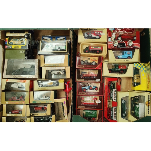 307 - A collection of boxed diecast vehicles including Brumm, Matchbox etc, approx. 30