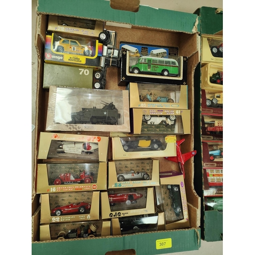 307 - A collection of boxed diecast vehicles including Brumm, Matchbox etc, approx. 30