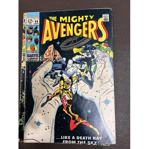 423 - Marvel Comics: 1960's The Avengers comics 19, 30, 48, 61, 64, 67 UK and US price variants