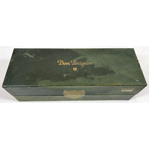 449 - A bottle of Dom Perignon vintage 1998 in a green box.