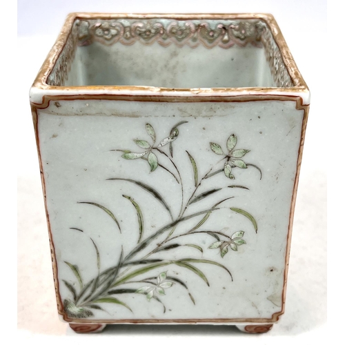 508A - A Chinese square ceramic brush pot six character mark to base, two cups and a lidded pot