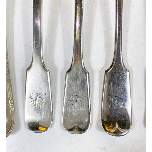 600 - A hallmarked silver set of golfing teaspoons with crossed clubs finials, cased; 2 further hallmarked... 