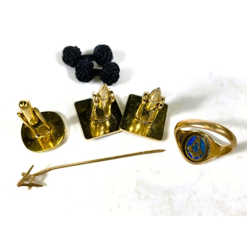 622 - A 9ct gold Masonic gents signet ring with hinged hiding symbol and a 9ct gold stick pin 6.9gms and a... 