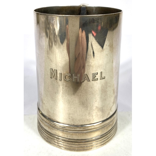 648 - A hallmarked silver 1 pint mug of tapering cylindrical form, Sheffield 1933, 9oz