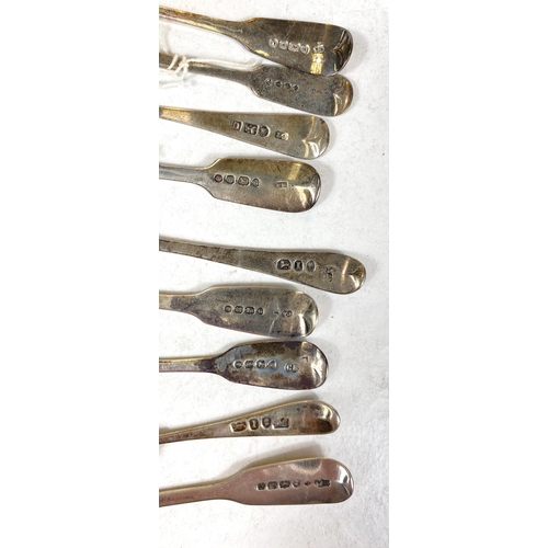 742 - A collection of hallmarked silver salt and mustard spoons, Georgian and later, various dates, 19 app... 