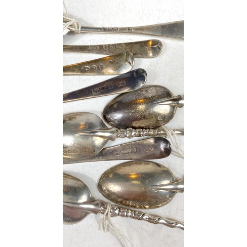 743 - A collection of hallmarked silver teaspoons, Georgian and later, various dates, 18 approx., 8.5oz