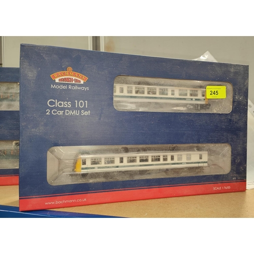 245 - A Bachmann Branchline Class 101 2 car DMU set 32-289, 00 gauge