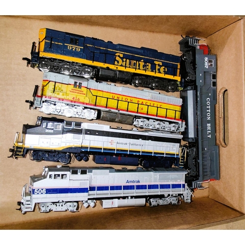 276A - Five Atlas '00' gauge diesel locomotives, Union Pacific, Amtrak etc.