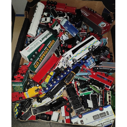 331 - A large collection of diecast vehicles including 'N' gauge and larger cars, trucks etc  