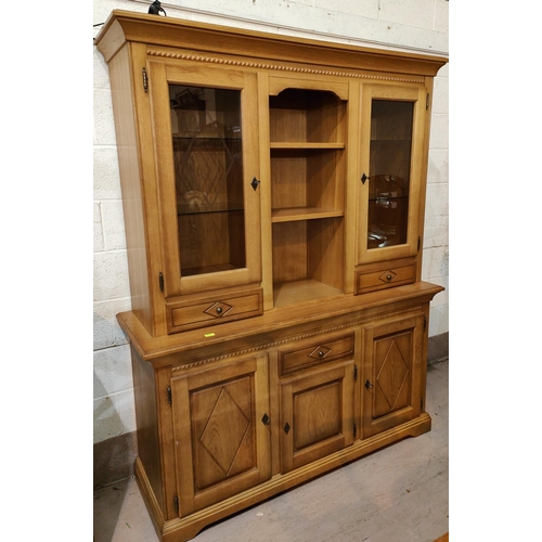 973 - A modern, light wood kitchen dresser, originally from Arighi Bianchi, with shelves and cupboards abo... 