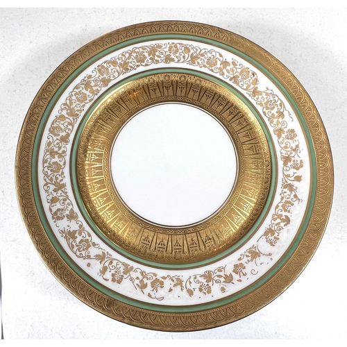 564C - Seven continental porcelain cabinet plates