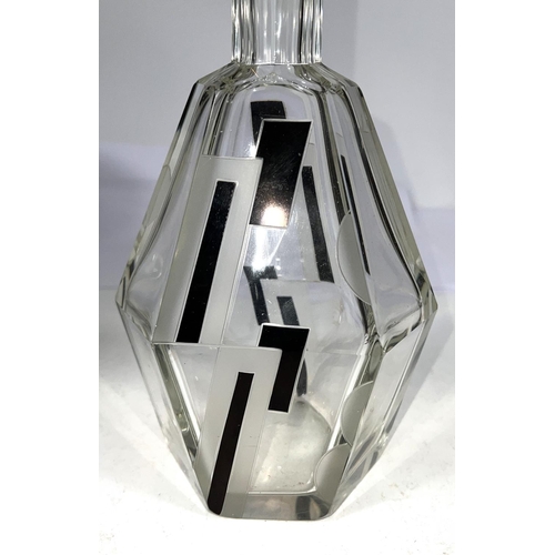 579C - An Art Deco drinks decanter in the manner of Karl Palda and other glassware