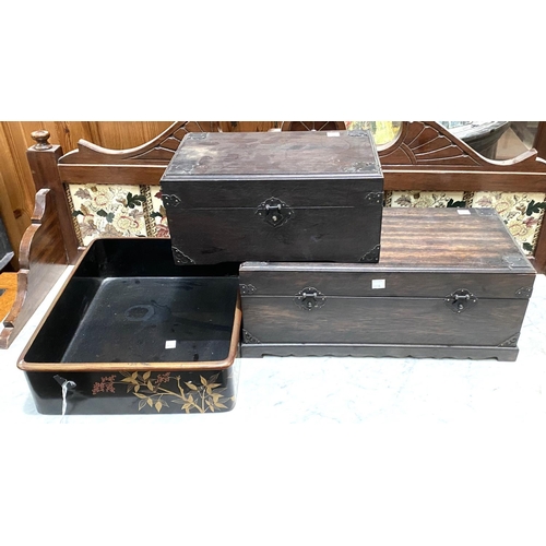 493B - Two Chinese bears mounted boxes, 44cm, 30cm and a Japanese lacquer open box, 36cm