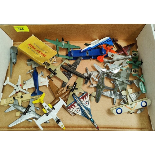43 - Diecast Vehicles: a large collection of loose Dinky and other diecast aeroplanes, cars etc