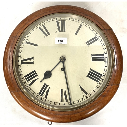 136 - A 19th century oak cased circular wall clock with single train fusee movement, dia. 40cm