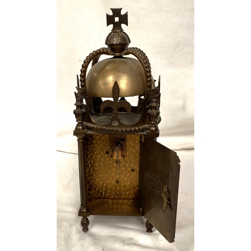 144 - A late 19th early 20th century brass lantern clock with balance spring movement