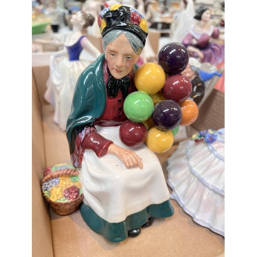 442 - Royal Doulton: five ceramic figures 'Twilight' HN 2256, 'The Old Balloon Seller' HN 1315, 'Daydreams... 