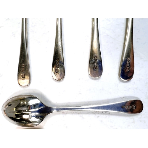 642 - A set of 5 hallmarked silver pastry forks, Sheffield 1924; a set of 6 hallmarked silver rat tail cof... 