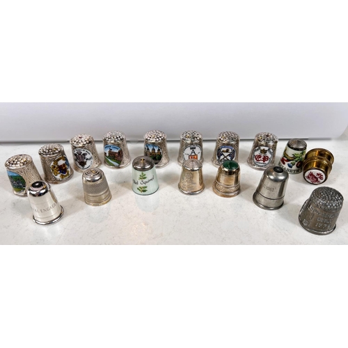 644 - A selection of thimbles - with enamel detail, mainly Royal commemorative - QEII, Queen Mother etc an... 