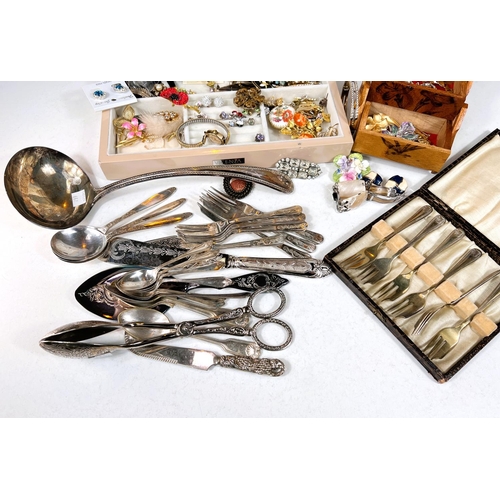 667 - Two jewellery boxes and costume jewellery, a selection of EPNS cutlery