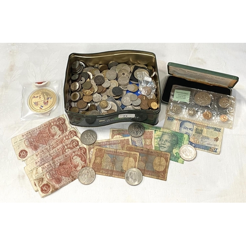 71 - A collection of vintage world and commonwealth coins and notes approx 3kg