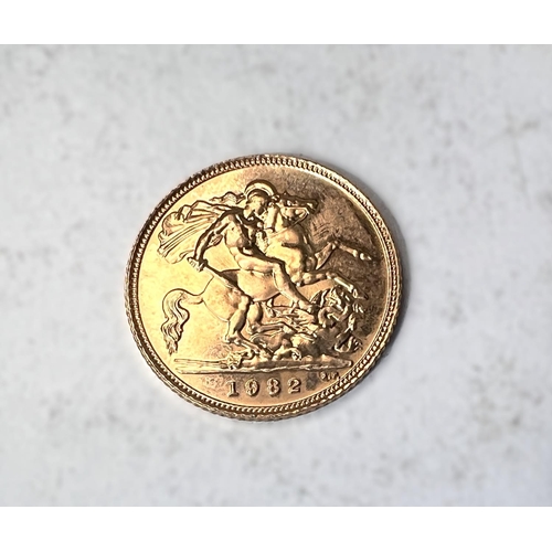 610 - A QEII 1982 half sovereign