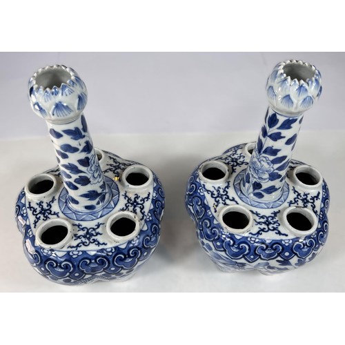 424 - A pair of 19th century Chinese tulip or crocus vases blue and white decoration, with tapering neck a... 