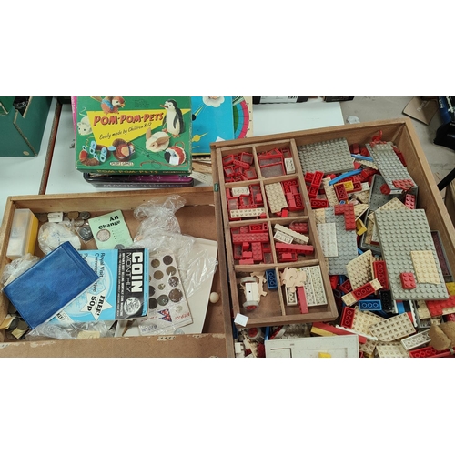 318 - A selection of vintage Lego and other games etc