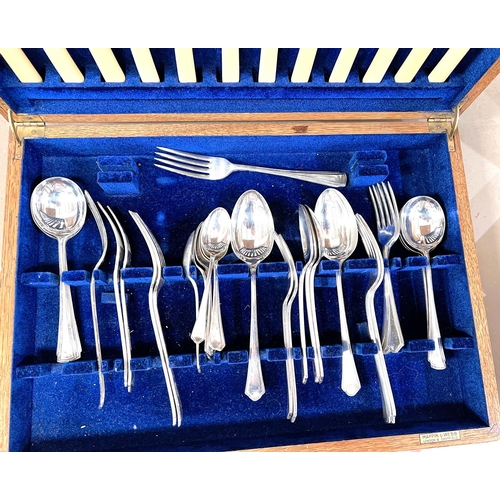 672 - An oak cased canteen of silver plated cutlery by Mappin & Webb