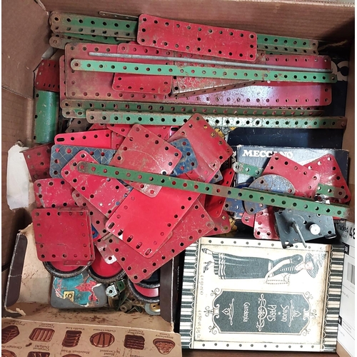 123 - A selection of boxed and loose Meccano and a selection of vintage Dinky toys