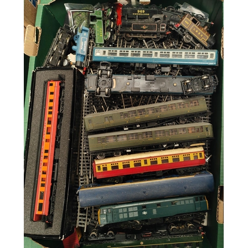 196 - A substantial OO Gauge railway collection, including locomotives, carriages, track, accessories, bui... 