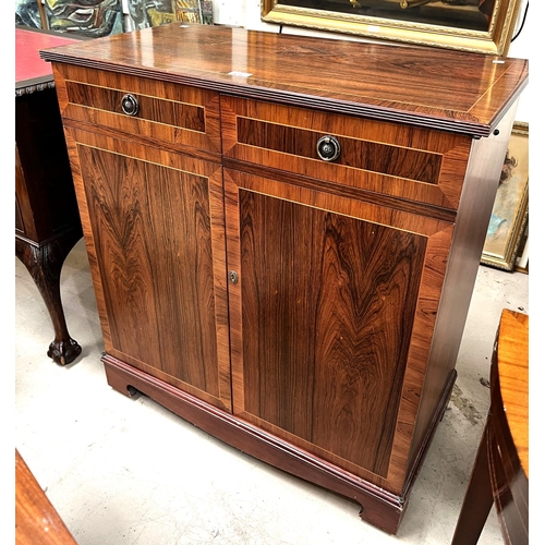 929 - A period style crossbanded side cabinet in hardwood enclosed by 2 doors and a similar mahogany cabin... 