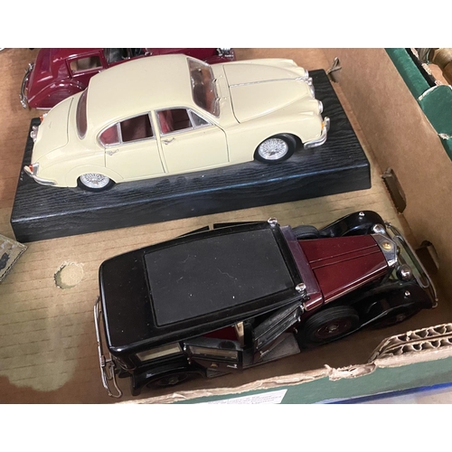 168 - A scale model of a Jaguar Mk II, 3 similar vintage cars, boxed Models of Yesteryear etc