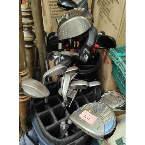 134 - A collection of Callaway modern golf clubs, Big Bertha Steelhead III driver, Pro Series clubs and a ... 