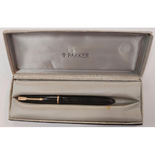 11 - A selection of 10 Parker fountain pens