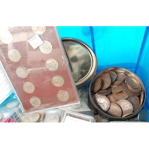 212 - A quantity of GB and foreign coins